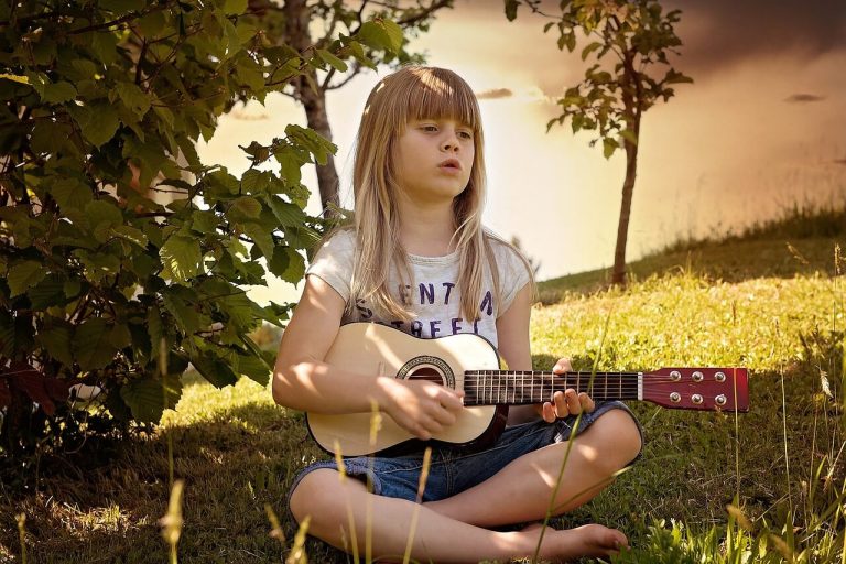 The Joy and Benefits of Learning Guitar for Kids